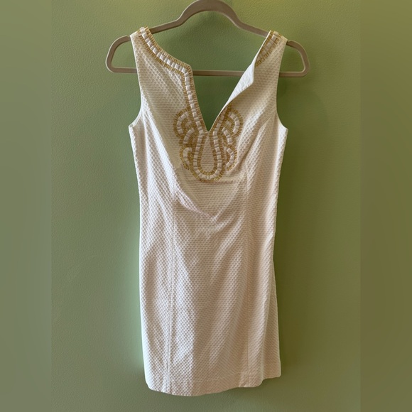 Lilly Pulitzer Dresses & Skirts - Lilly Pulitzer Janice Shift in Resort White & Gold